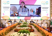 केंद्रीय आरोग्य आणि कुटुंब कल्याण राज्यमंत्री, डॉ भारती प्रवीण पवार आणि केंद्रीय परराष्ट्र राज्यमंत्री, एस व्ही मुरलीधरन यांचे केरळमधील तिरुवनंतपुरम येथे पहिल्या जी 20 आरोग्य कार्यगटाच्या बैठकीला संबोधन