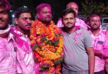 घुलेंनी जिल्हा बँकेच्या आणि पाथर्डी मार्केट कमेटीच्या पराभवाचा वचपा काढत शेवगाव मार्केट कमेटीच्या निवडनुकीत १८-0 ने महाविकास आघाडीचा झेंडा फडकवला