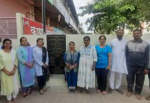 धम्मगिरी योग महाविद्यालयात महाराष्ट्र दिन साजरा