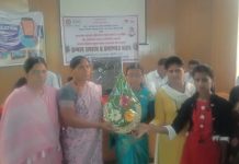 पाथर्डी पंचायत समितीत सेवानिवृत्त कर्मचारी, सुभाष राजळे आणि प्रयागाबाई दहीफळे यांचा निरोप समारंभ संपन्न