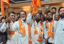 माजी आमदार राजेंद्र देशमुख तसेच अल्ताफ बाबा खान यांचा आज मुंबई येथे शिवसेनेत प्रवेश