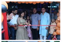 प्रसिद्ध अभिनेत्री सायली देवधर यांच्या शुभहस्ते चीजी क्रेझी कॅफे ह्या फास्टफूड रेस्टॉरंटचे उद्घाटन.