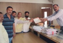 मराठा आरक्षण जिल्हास्तर/तालुका समिती अध्यक्ष मा.उपविभागीय अधिकारी(प्रांत) यांना मनमाड शिवसेनेतर्फे निवेदन.