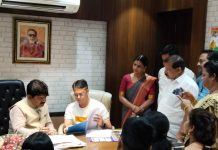 मा,हेमंत गोडसे साहेब खासदार यांना, देशातील २६ लाख अंगणवाडी कर्मचाऱ्यांना, सर्वोच्च न्यायालयाच्या निकालानुसार, ग्रॅच्युईटी लागू करून त्यांना शासकीय कर्मचारीचा दर्जा द्या,