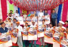 विकसित भारत संकल्प यात्रेच्या माध्यमातून आत्मनिर्भर बनण्याची एक सुवर्णसंधी :डॉ भारती पवार