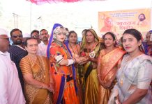 संत सेवालाल महाराज जयंती निमित्त सौ. अंजुमताई कांदे यांनी मतदार संघातील विविध बंजारा तांडा येथे उपस्थिती लावत जयंती उत्सवात भाग