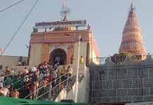 श्रीक्षेत्र मढीच्या कानिफनाथ गडावर पेटवली महाराष्ट्रातील मानाची पहिली होळी