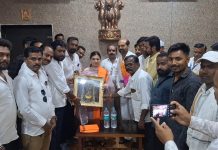 नांदगाव शिवसेना च्या वतीने राज्यमंत्री माधुरी ताई मिसाळ यांचा सत्कार