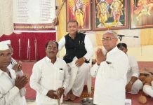 भरकटलेल्या भावी पिढीसाठी किर्तनातून व्यसनमुक्तीचा शपथविधी,ह.भ.प. लक्ष्मण महाराज कराड यांचा राज्यातील पहिला उपक्रम!