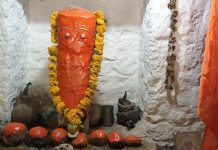 कासार पिंपळगाव येथे विरभद्र मंदिर जिर्णोध्दाराचा भुमीपुजन समारंभ संपन्न!