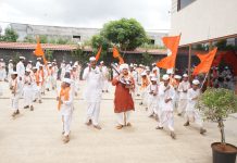 आषाढी एकादशीनिमित्त आमदार सुहास अण्णा कांदे यांच्या निवासस्थानी दिंडी सोहळा