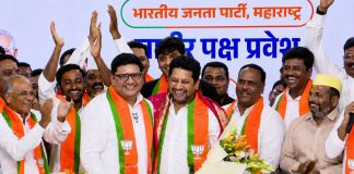 महाराष्ट्र विधान परिषदेसाठी भाजपच्या ११ जणांना पायघड्या टाकून उमेदवारीची खिरापत,नगर मधुन माजी मंत्री प्राजक्त तनपुरे,तर बीड-लातूर मधुन बसवराज पाटील, संभाजी नगर -जालना मधुन सुहास शिरसाट!